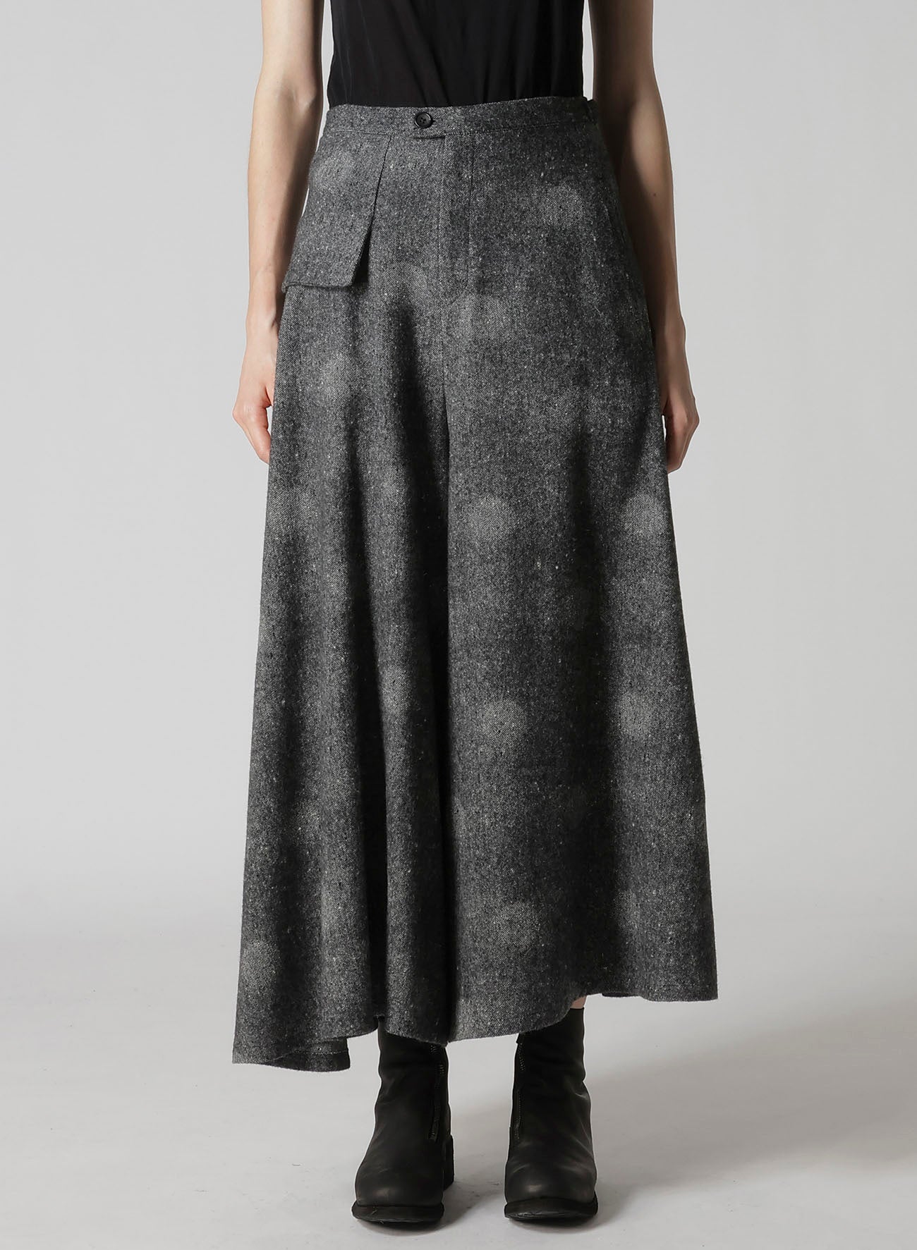 WOOL SHADOW DOT FLARE PANTS