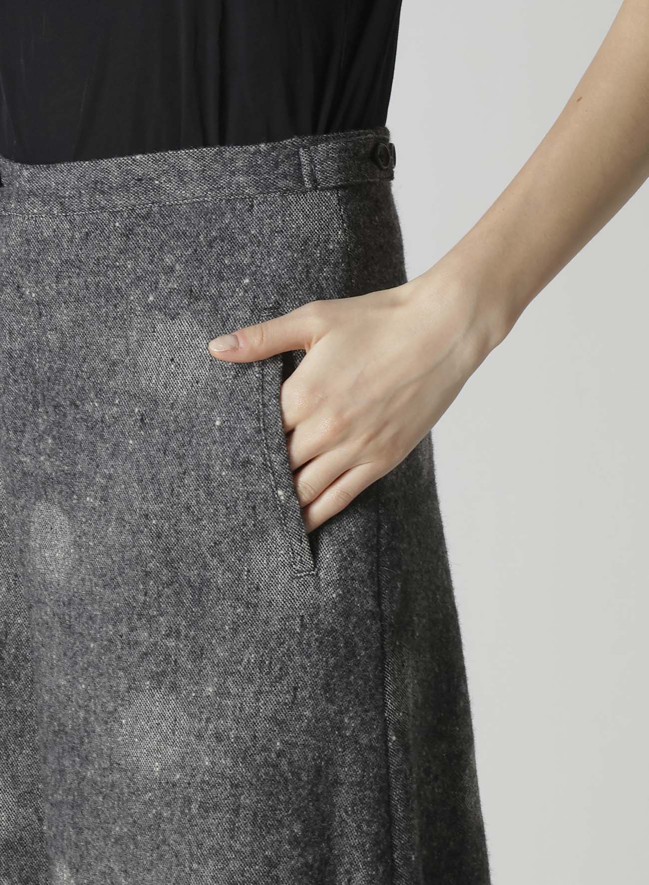 WOOL SHADOW DOT FLARE PANTS