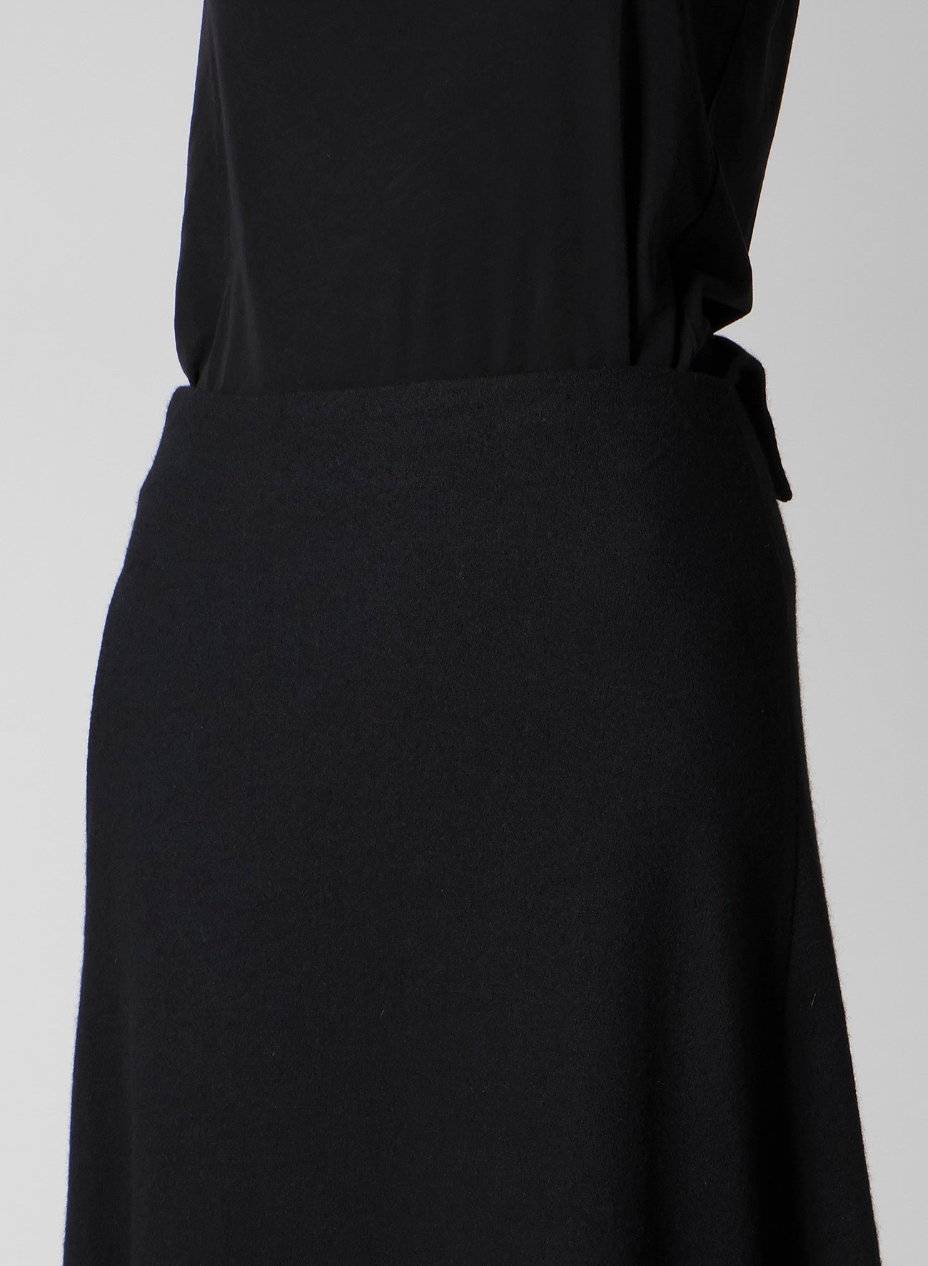 SOFT WOLLEN 1/14 B FOLDED DETAIL SKIRT – THE SHOP YOHJI YAMAMOTO