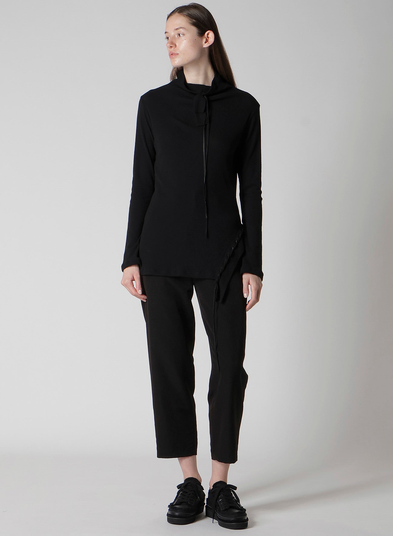 HIGH TWISTED LINKS STRING HIGH NECK PO