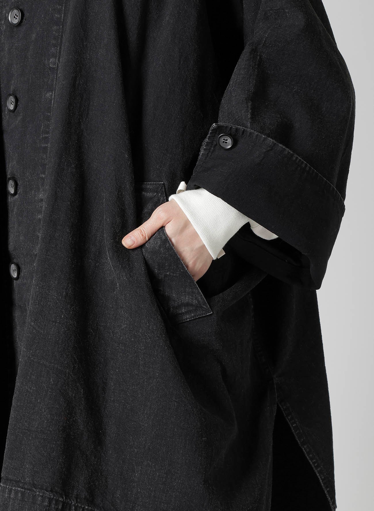 PERMANGANATE BLEACHED DENIM HIGH NECK COAT