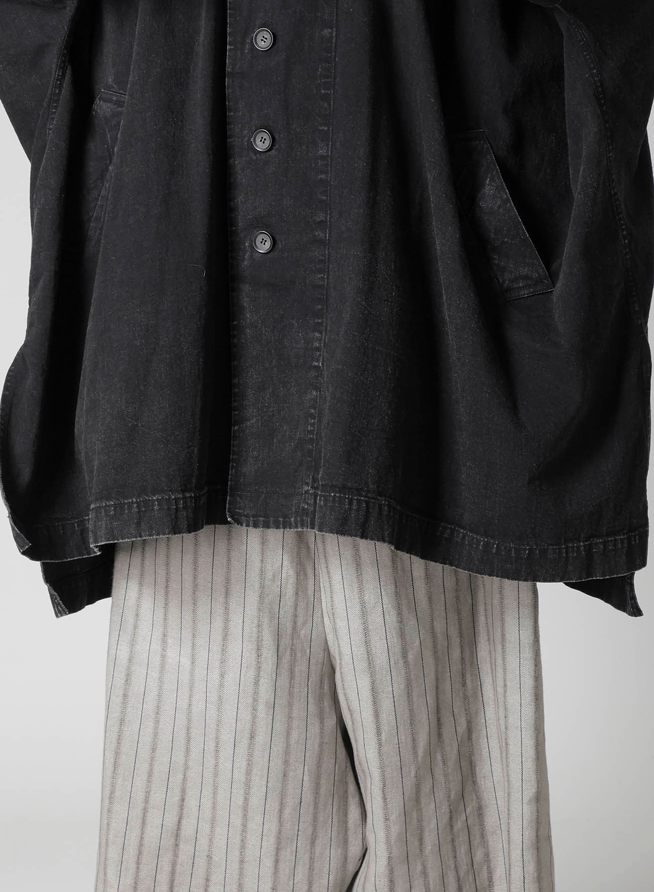 PERMANGANATE BLEACHED DENIM HIGH NECK COAT