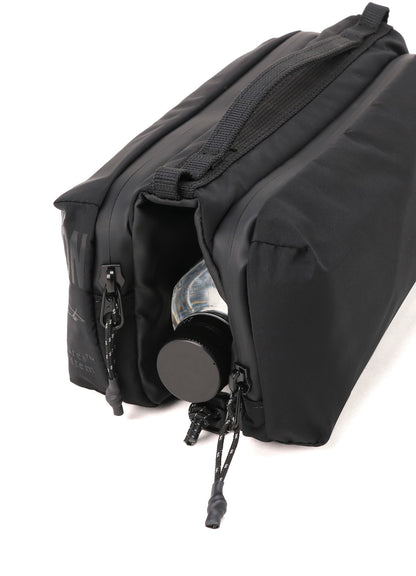 TECH SATEEN BOTTLE SACOCHE