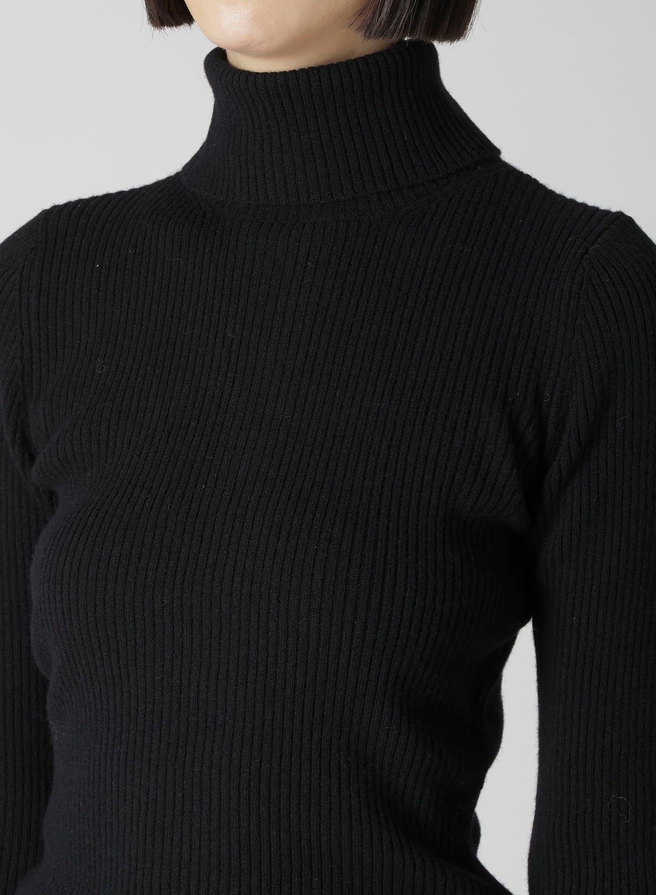 QUARTZ 2/26 RIBBED HIGH NECK