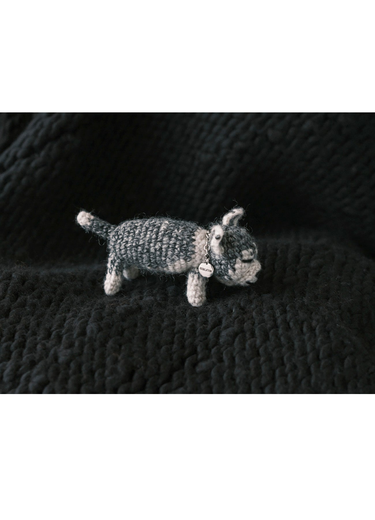 COMBINATION KNIT KNITTED KEY CHARM WITH CHAIN