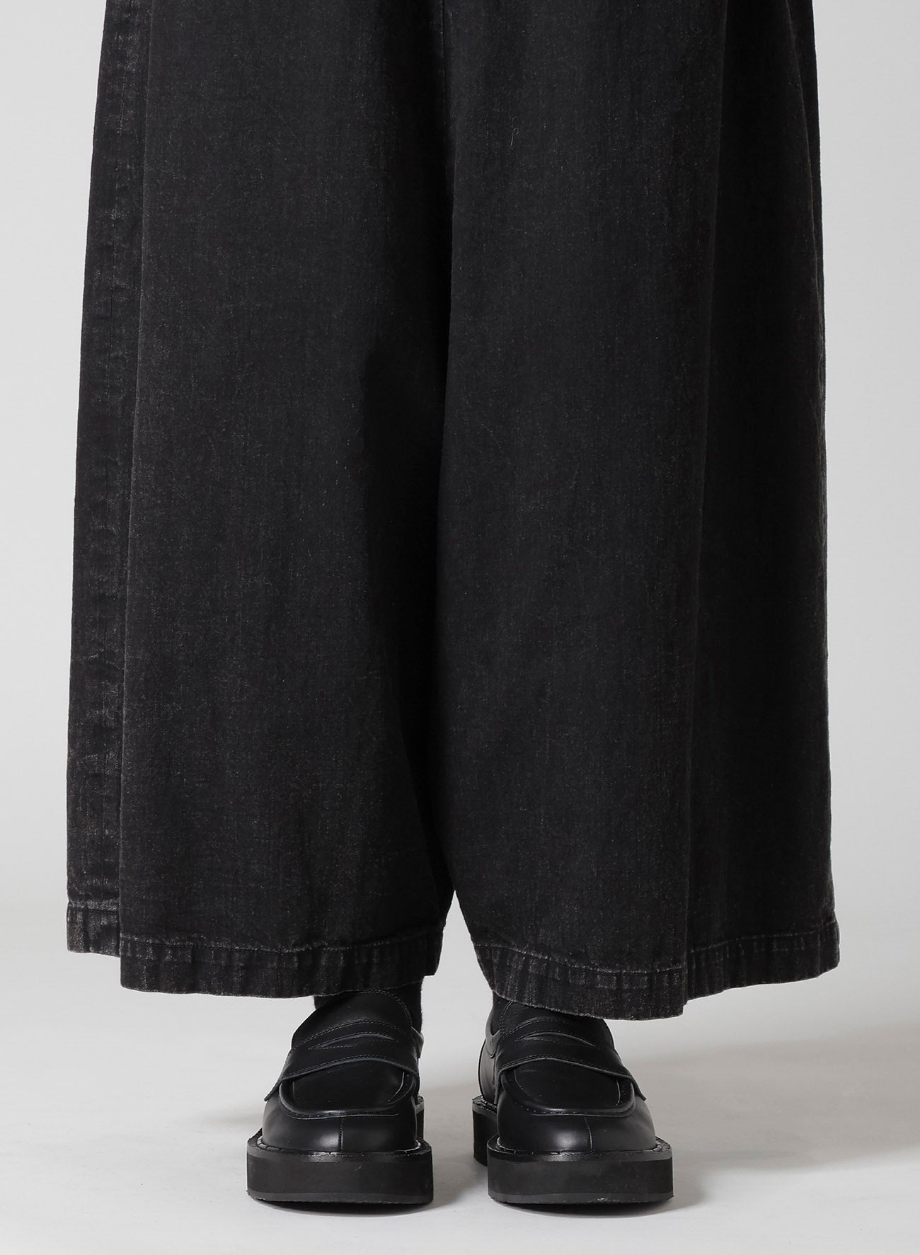 PERMANGANATE BLEACHED DENIM BACKSIDE FLARED WIDE PANTS