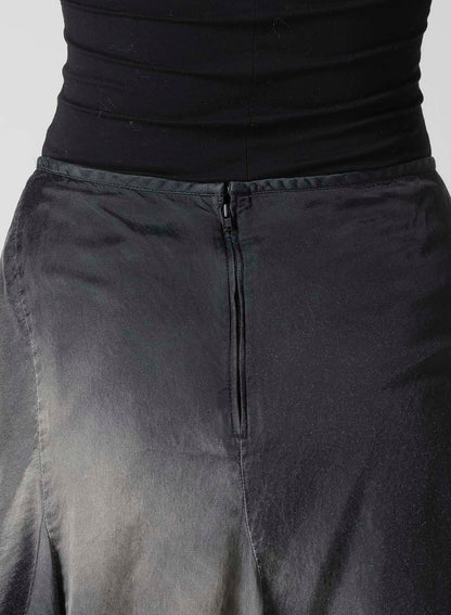 Cu/C BLEACHED SATIN ASYMMETRIC SKIRT