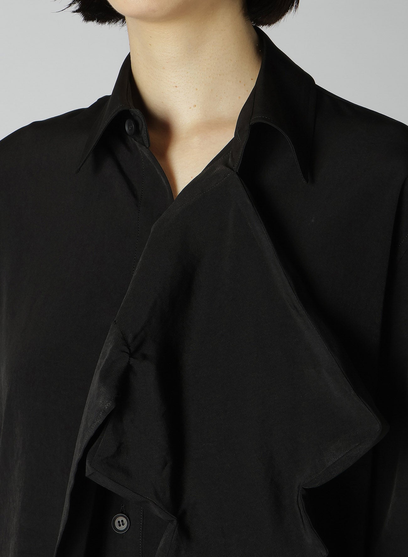 TA/PE CREPE DE CHINE L BOX DETAIL BLOUSE