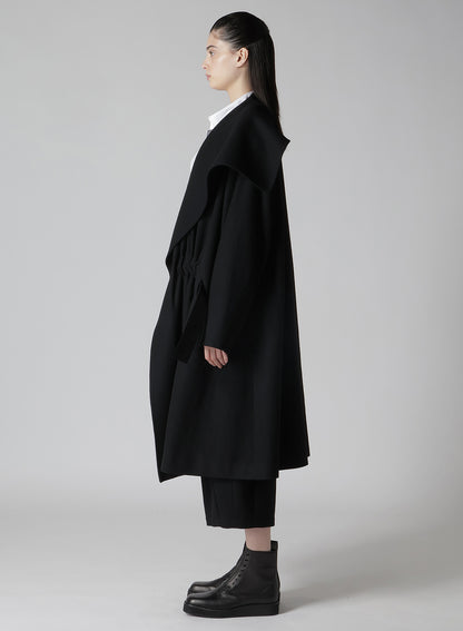 SHRINK WOOL GABARDINE FRONT GATHER DETAIL COAT