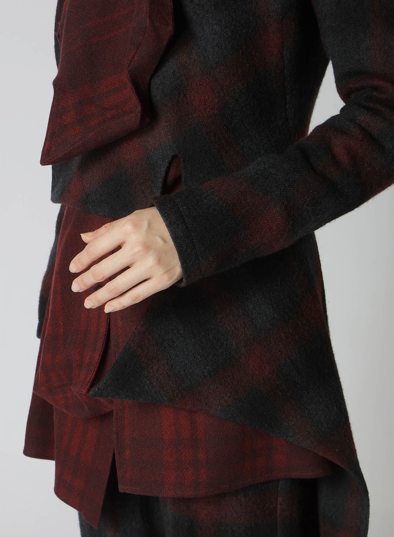 GREY OMBRE PLAID D TUXEDO JACKET