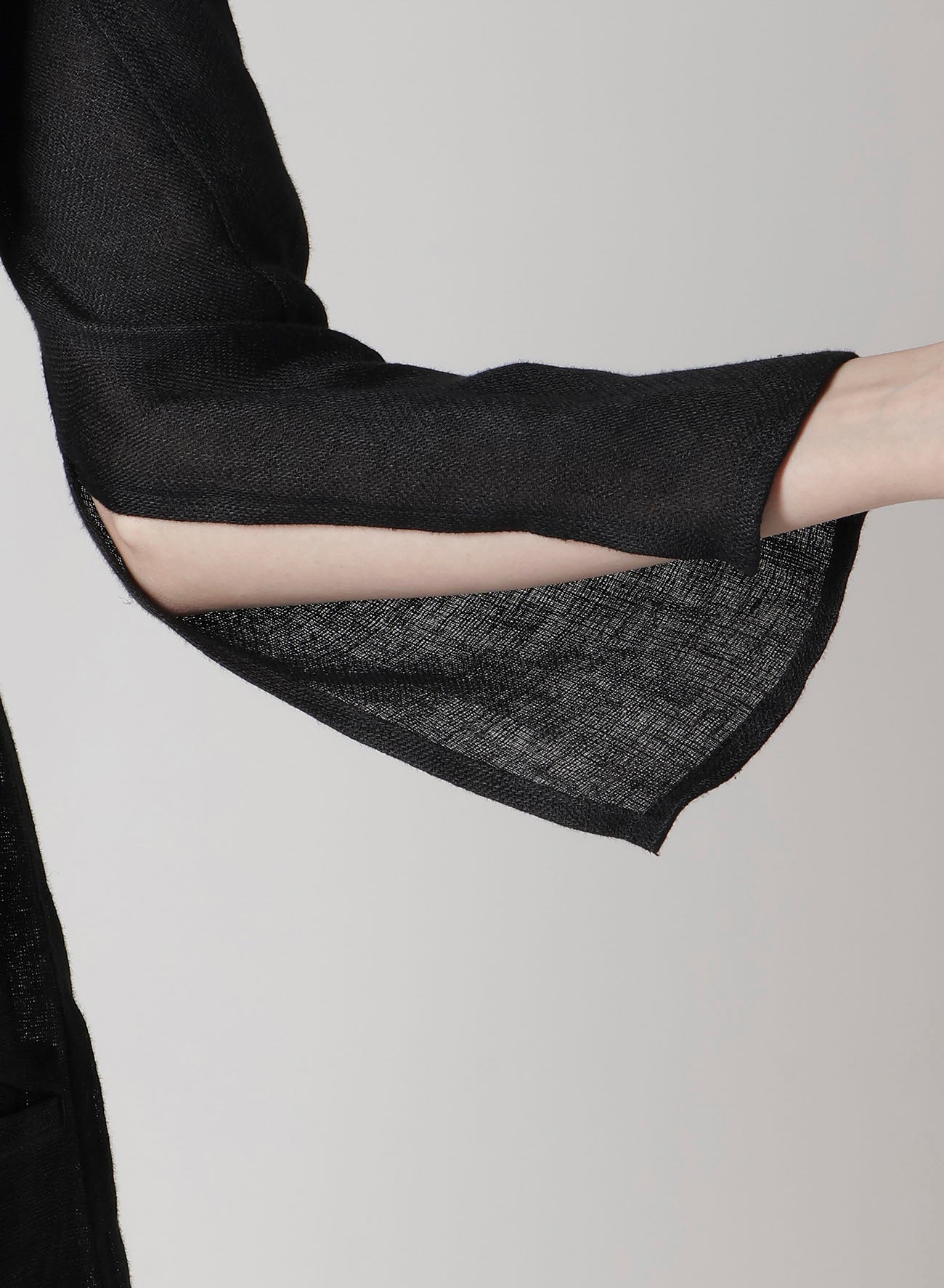 Li DOUBLE GAUZE SHOULDER MOTIF JACKET