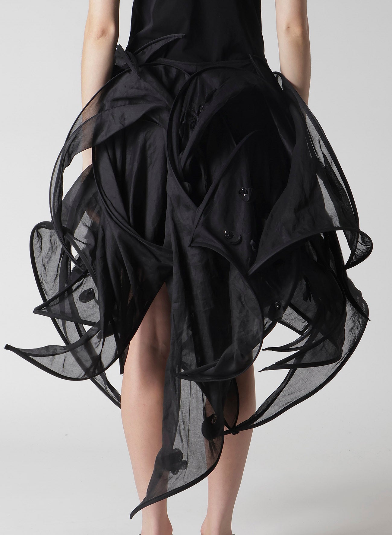 BUBBLES LACE WIRED SKIRT