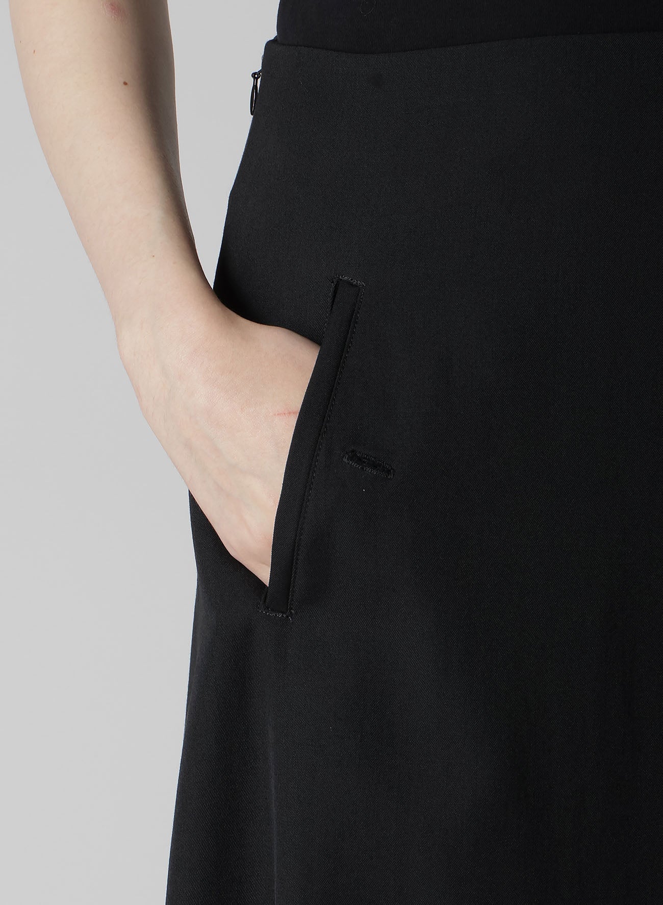 【1/11 10:00(JST) Release】GABARDINE R POCKET SKIRT