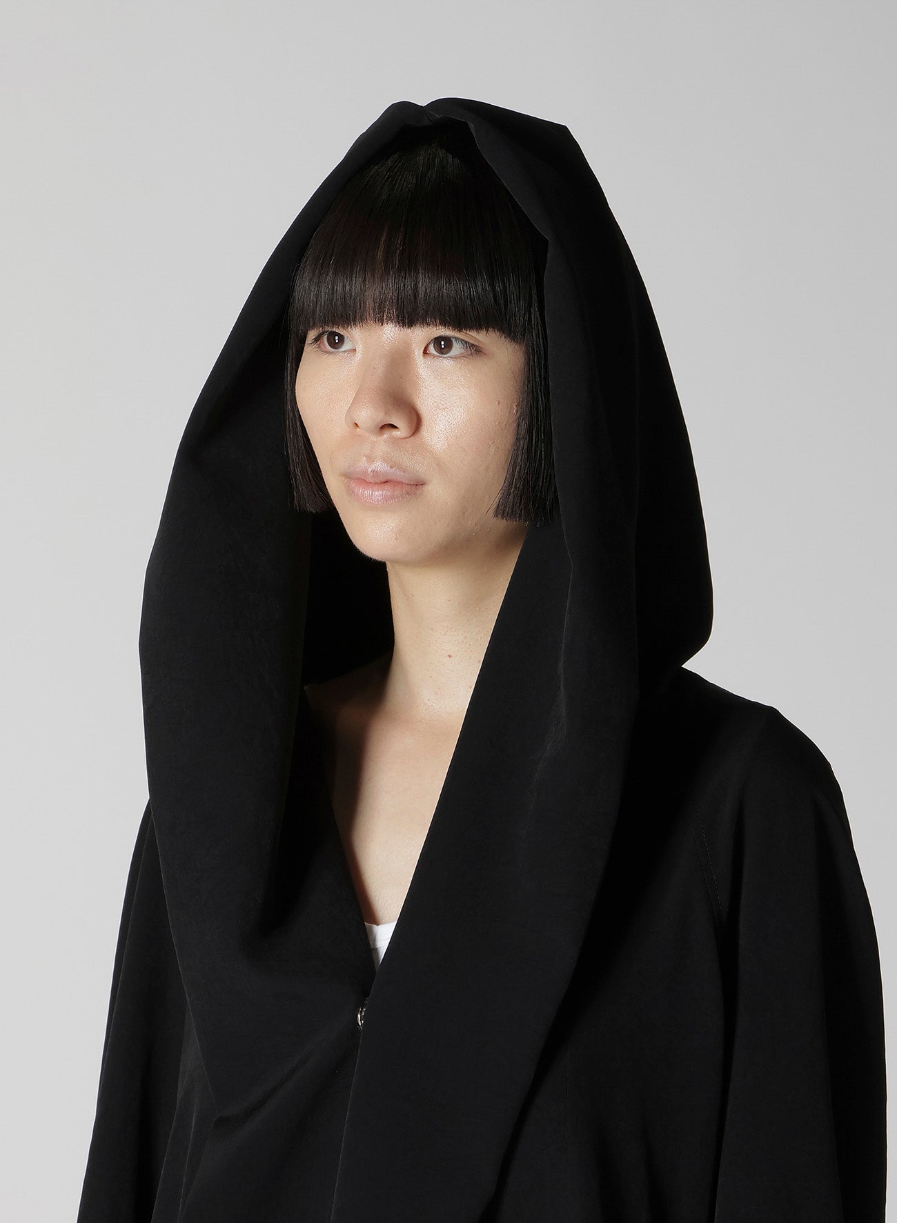 TA/PE CREPE DE CHINE HOODED CAPE COAT