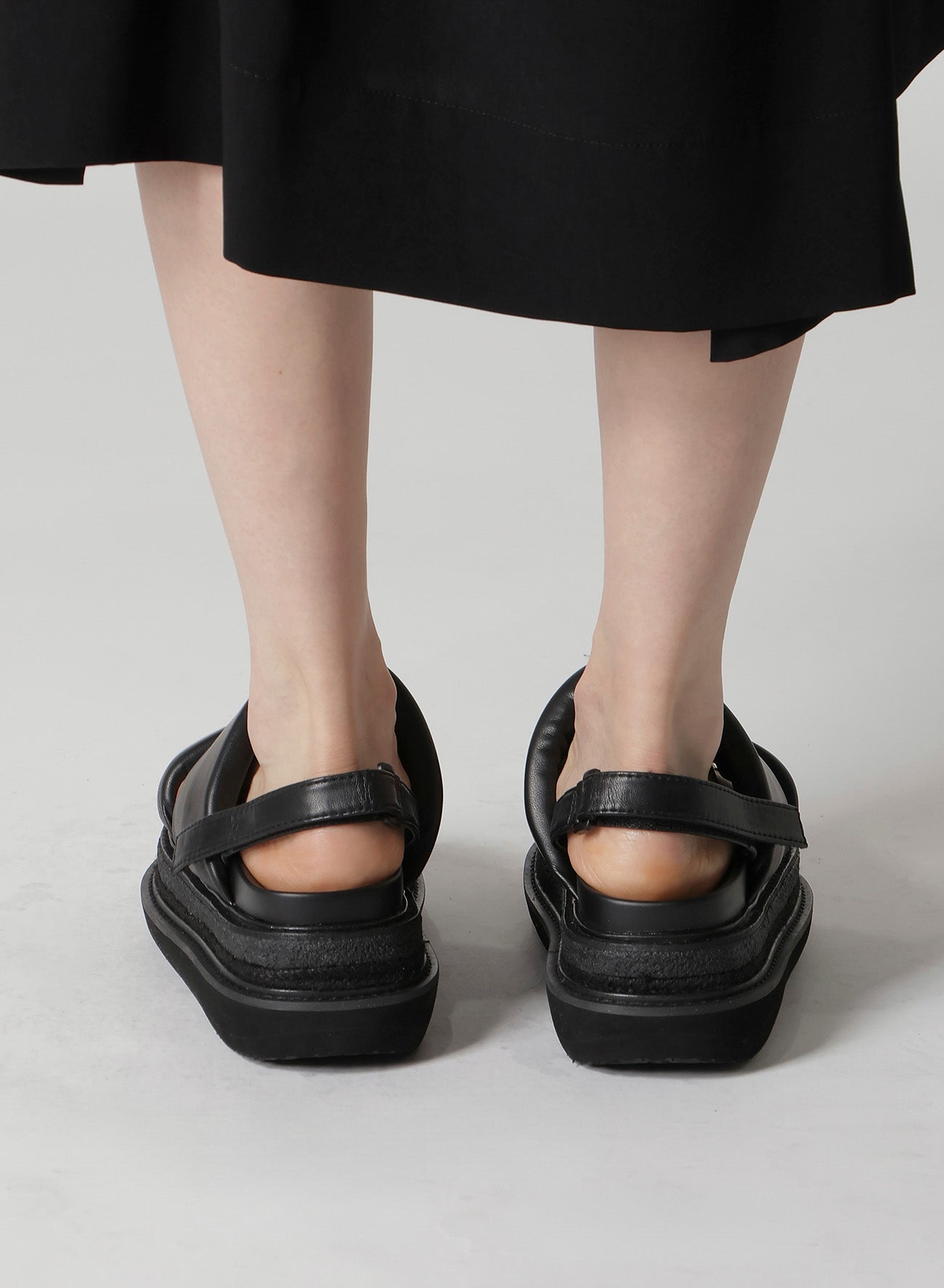 PU LEATHER FLATFORM SANDAL