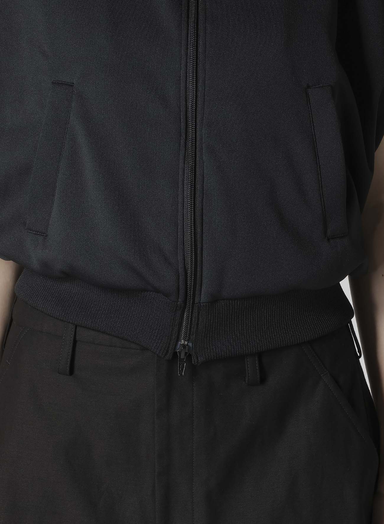 PE INTERLOCK SHORT CAPE