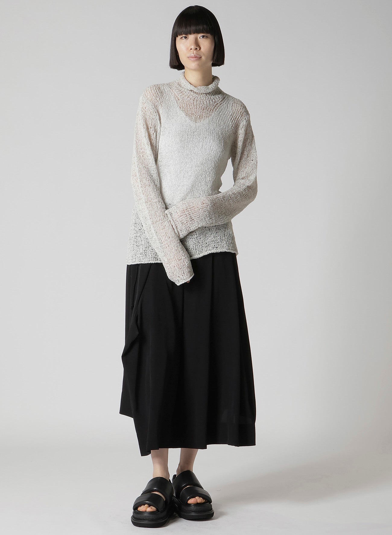 SUMMER KNIT HIGH NECK TOP