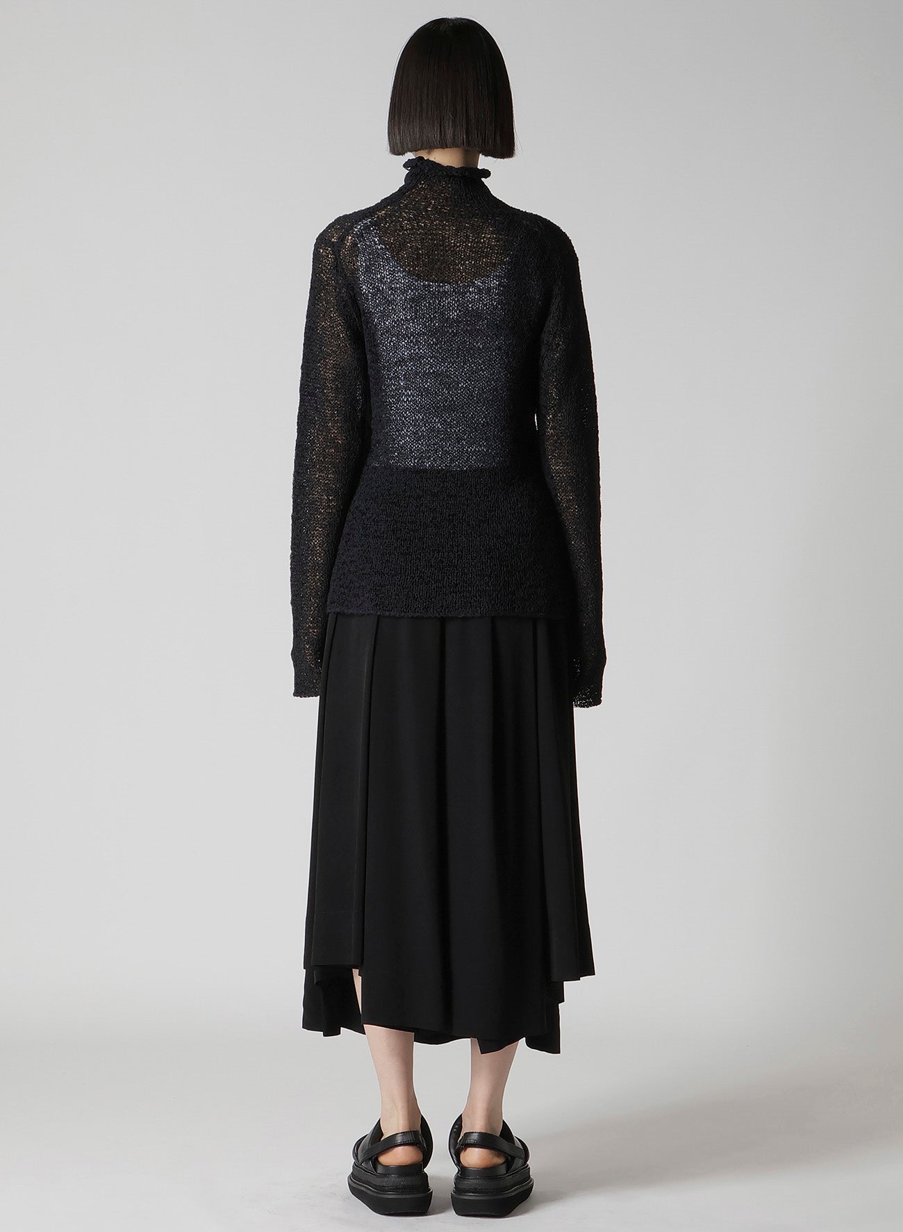 SUMMER KNIT HIGH NECK TOP