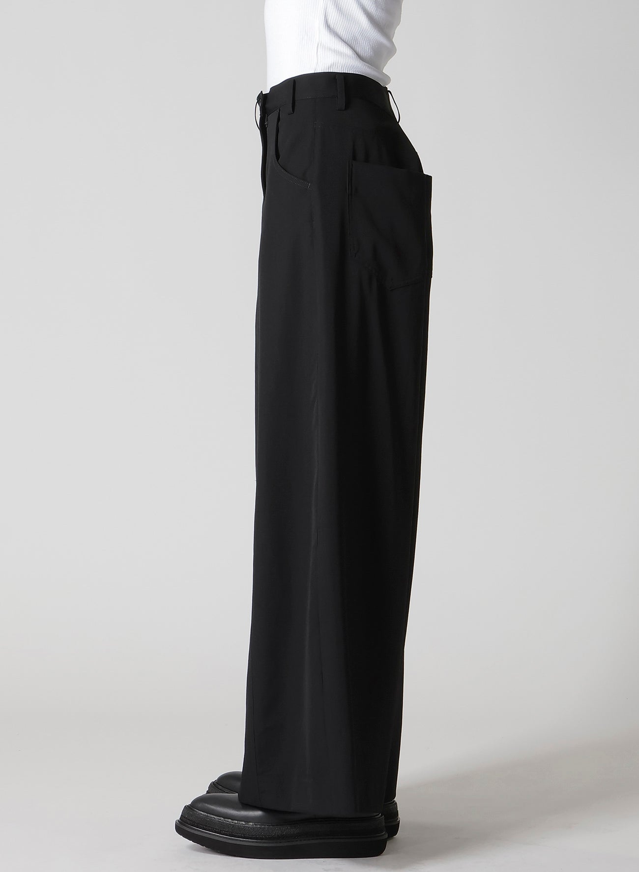 GABARDINE ASYMMETRY BAGGY PANTS