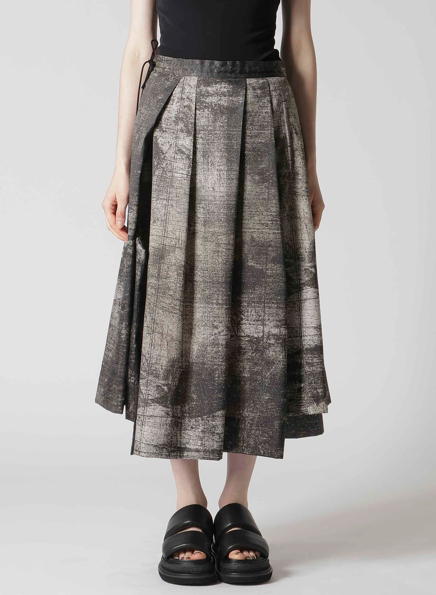 WALL PT UNBALANCED TUCK SKIRT