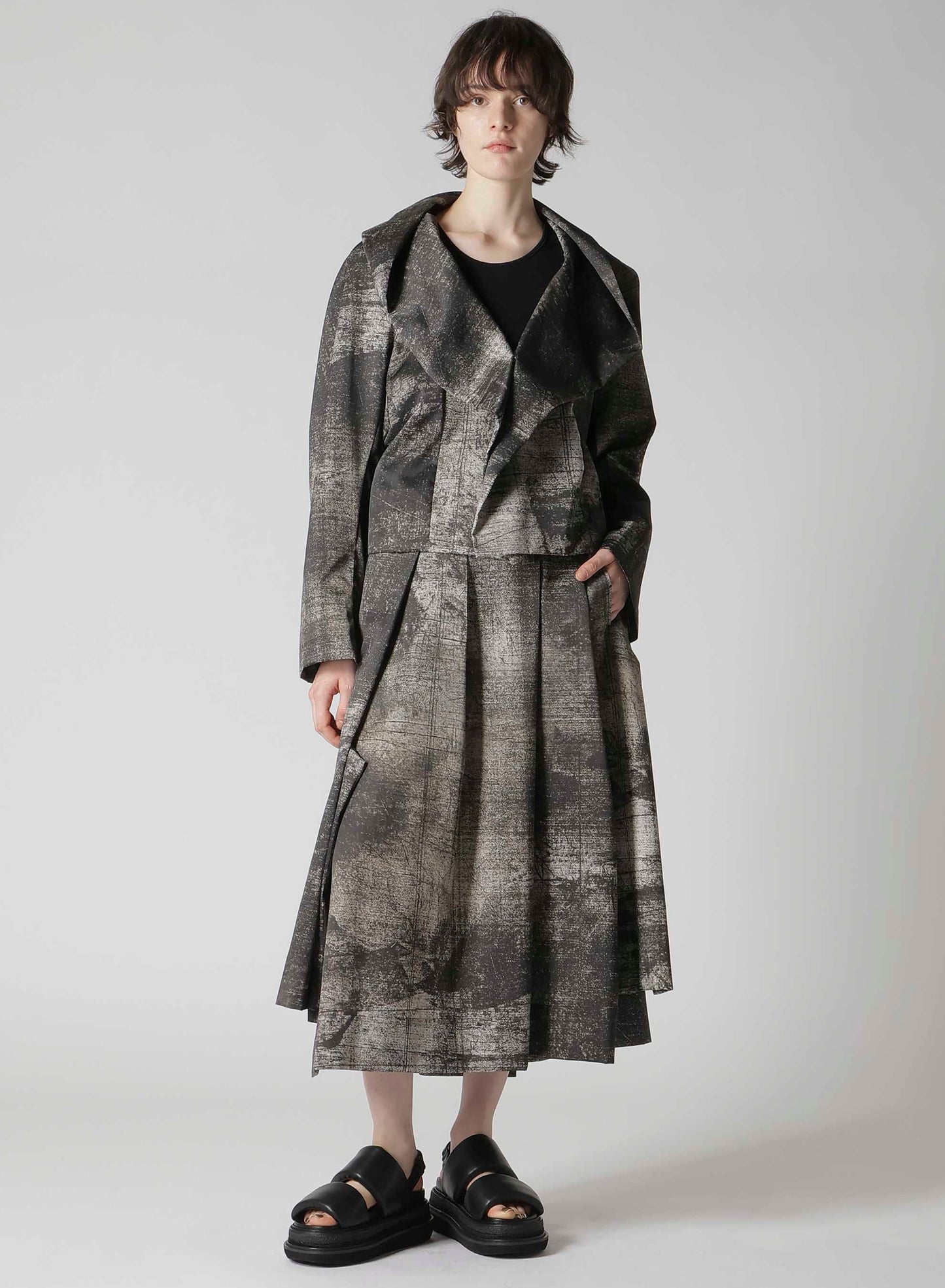 WALL PT UNBALANCED TUCK SKIRT