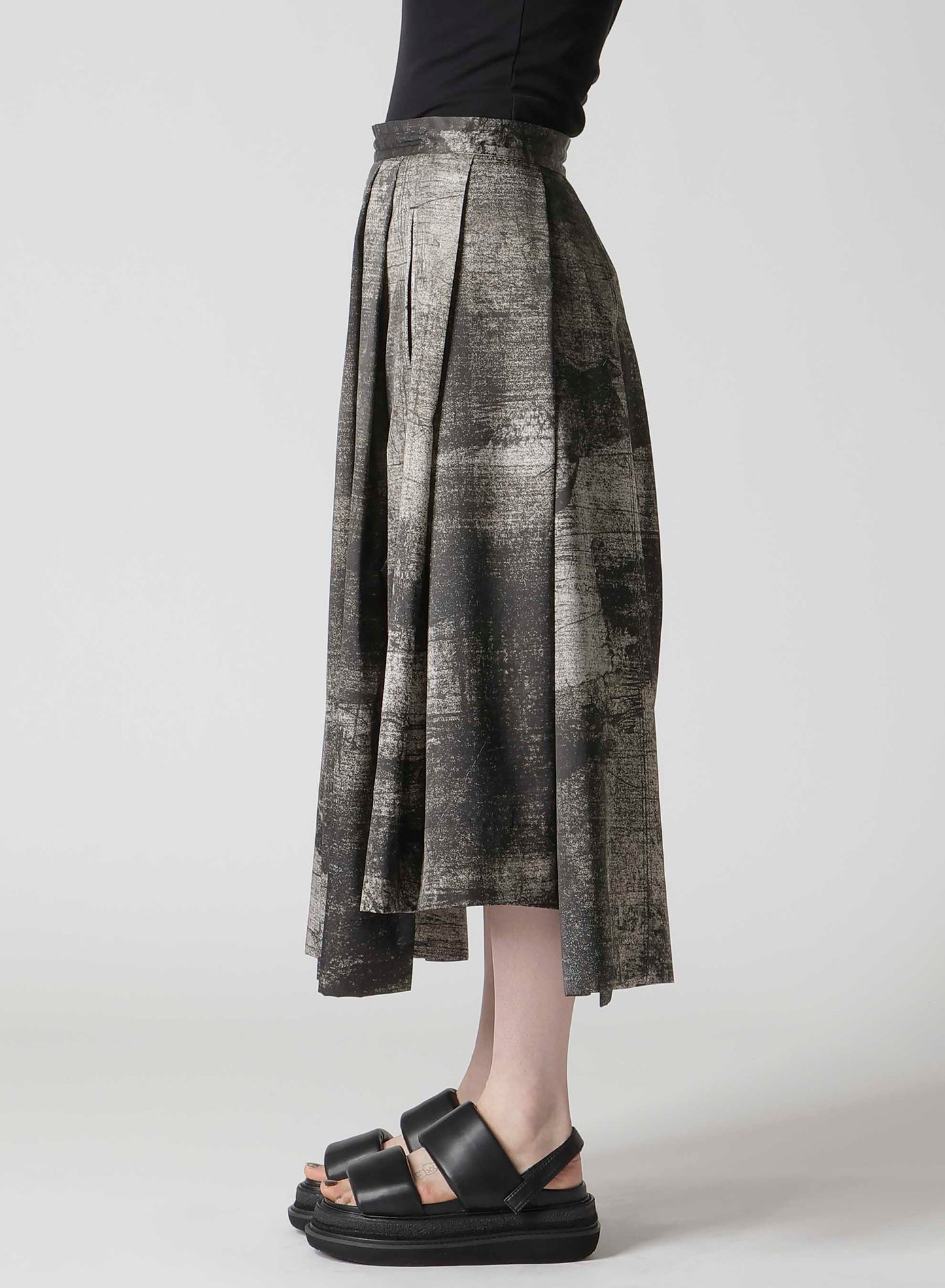 WALL PT UNBALANCED TUCK SKIRT