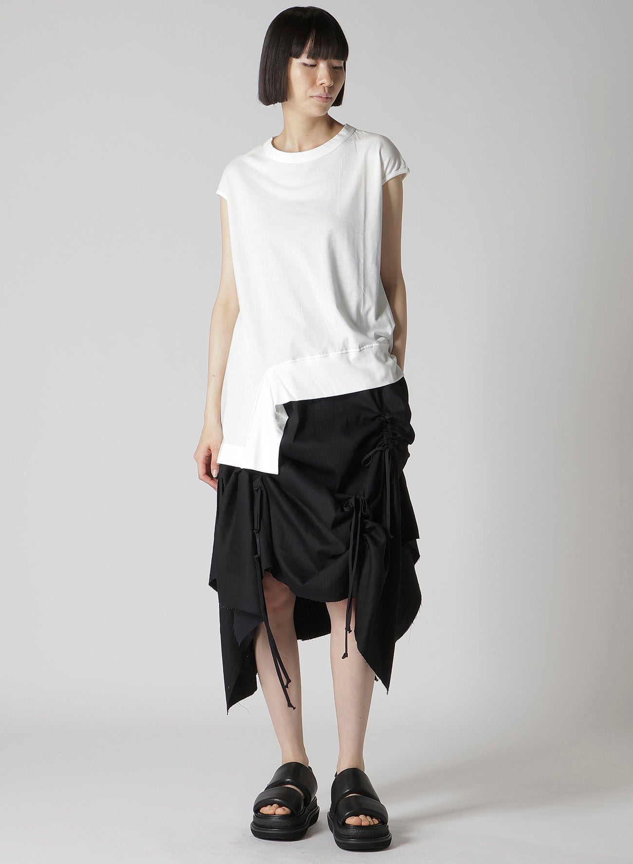 COTTON SINGLE JERSEY V TWISTED T-SHIRT