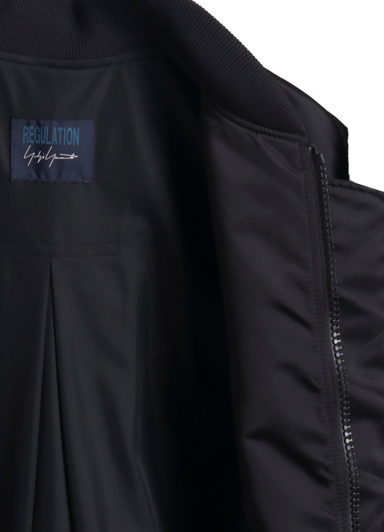HIGH DENSITY Ny TWILL SLEEVELESS BOMBER JACKET