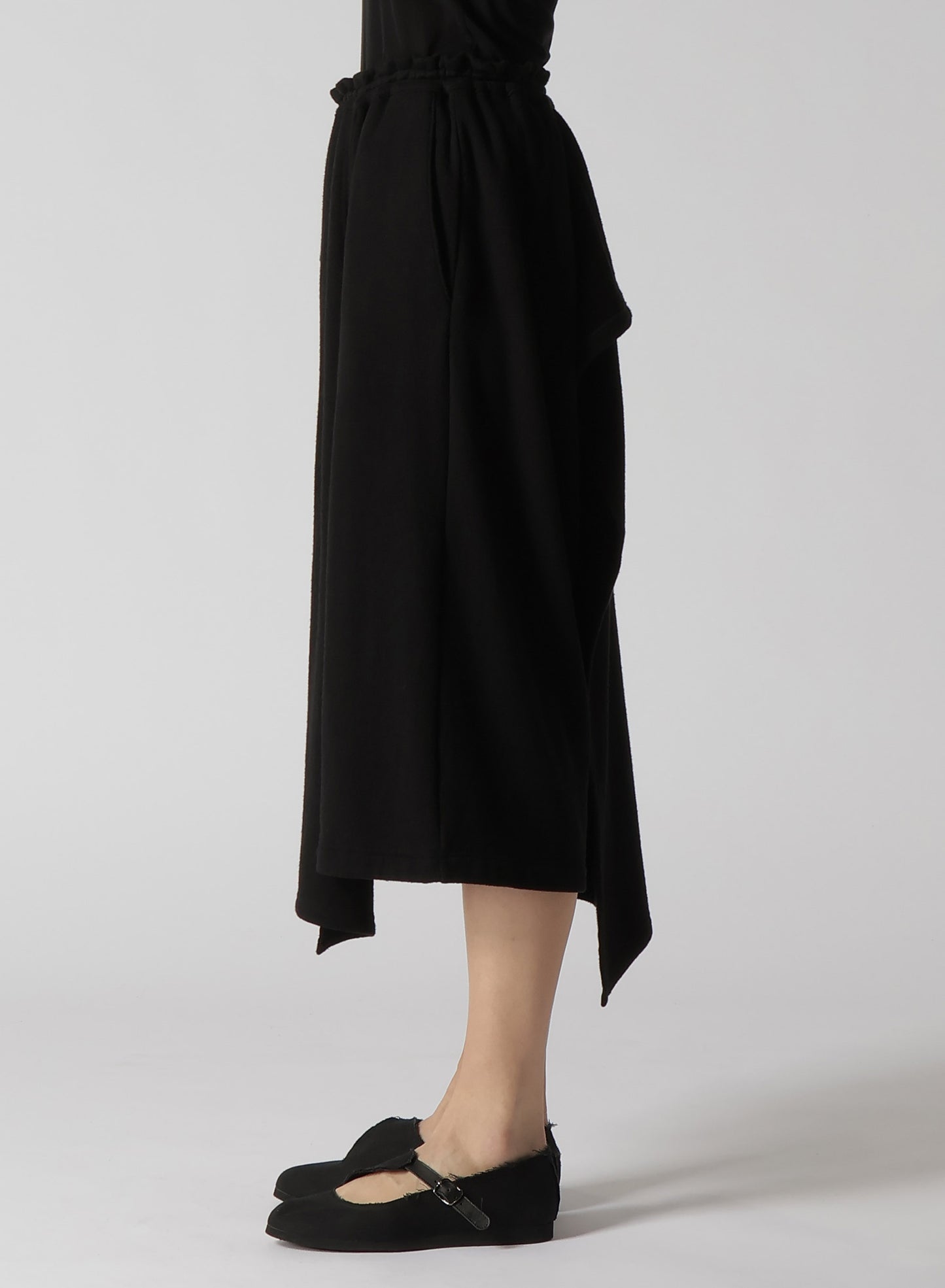 SUPIMA COTTON PILE POCKET DETAIL SKIRT