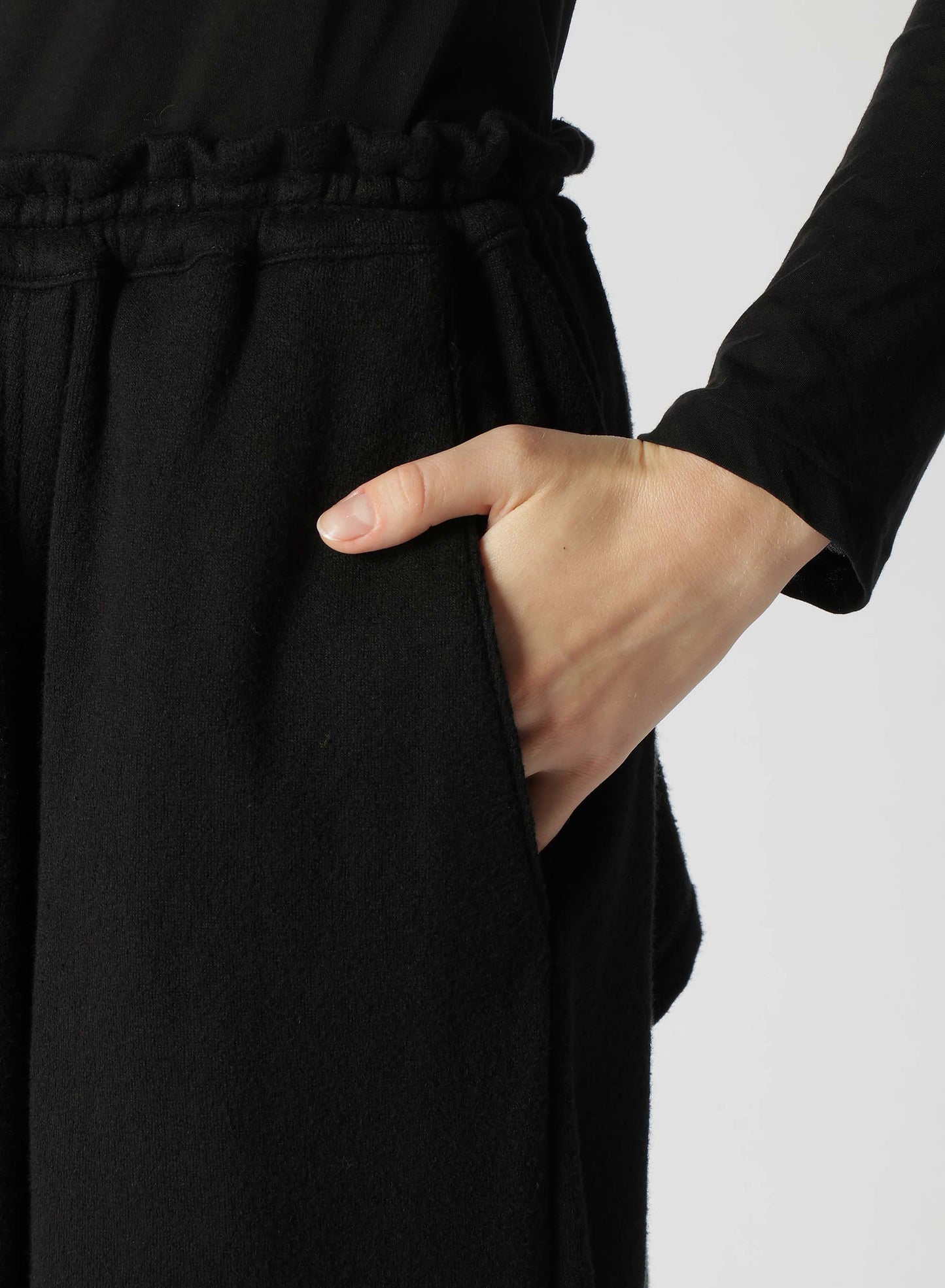 SUPIMA COTTON PILE POCKET DETAIL SKIRT