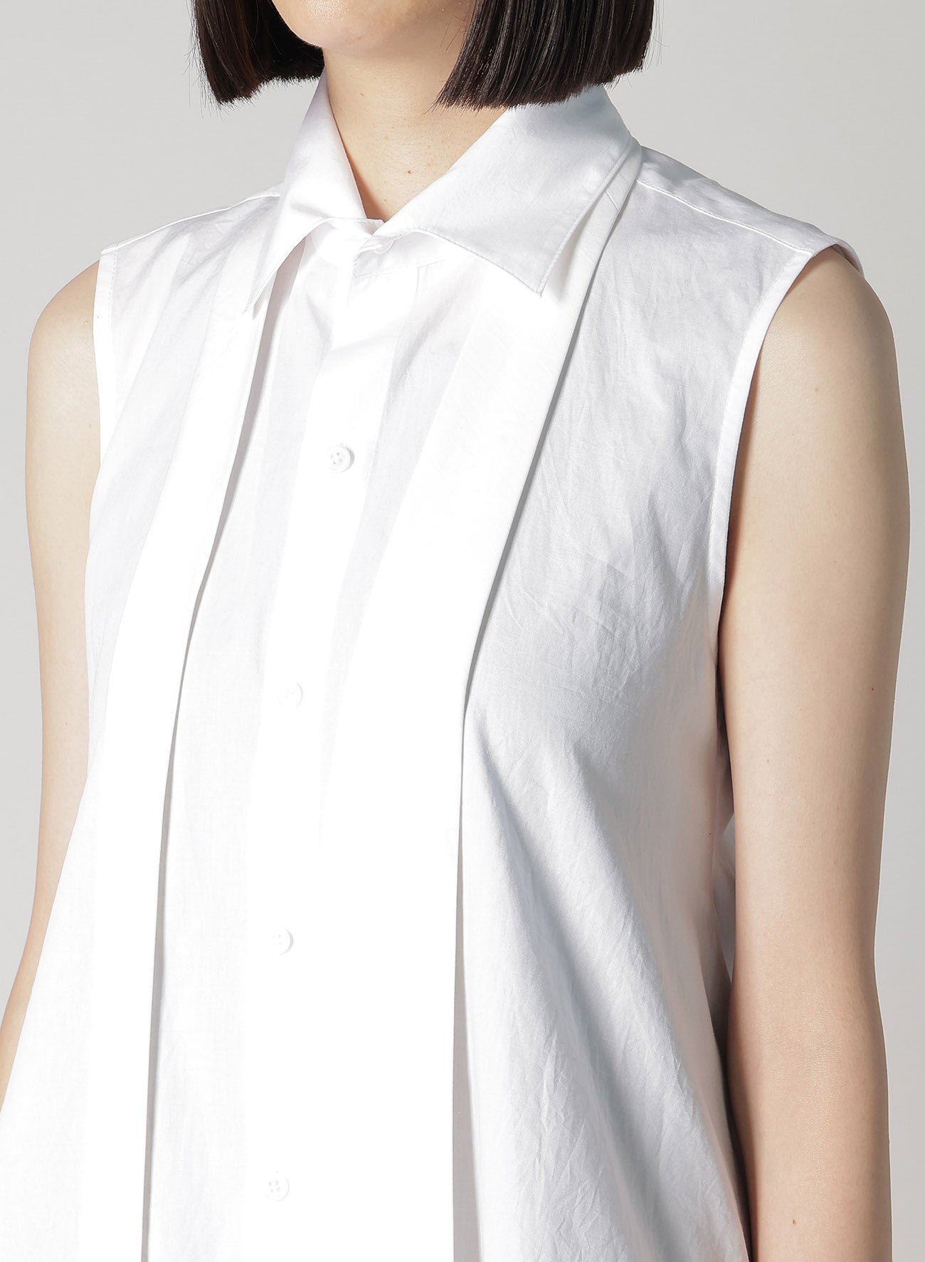 【12/6 10:00(JST) Release】BROAD R-SLEEVELESS TIE BLOUSE