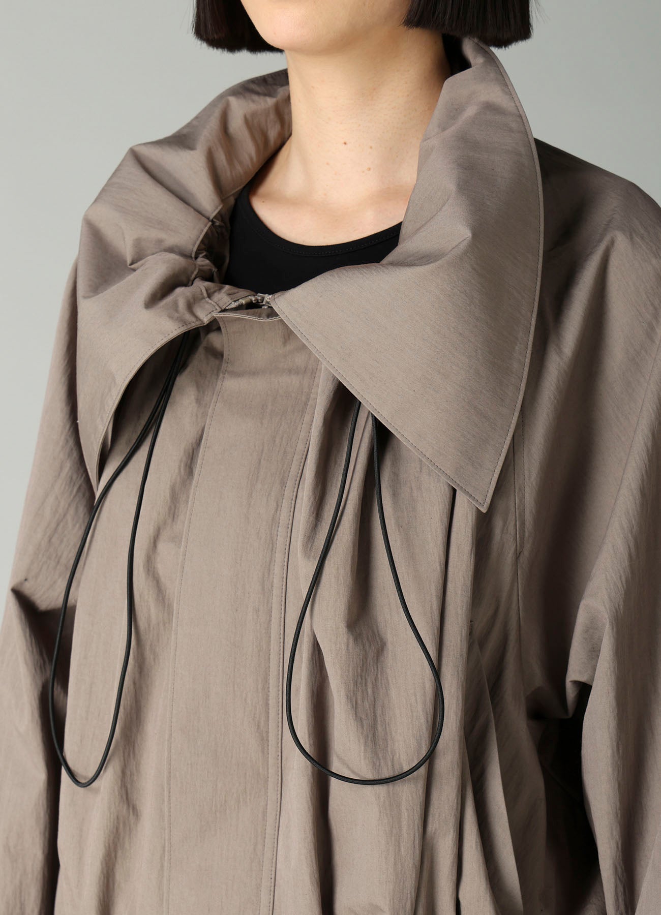 C/Ny WEATHER DRAWSTRING COAT