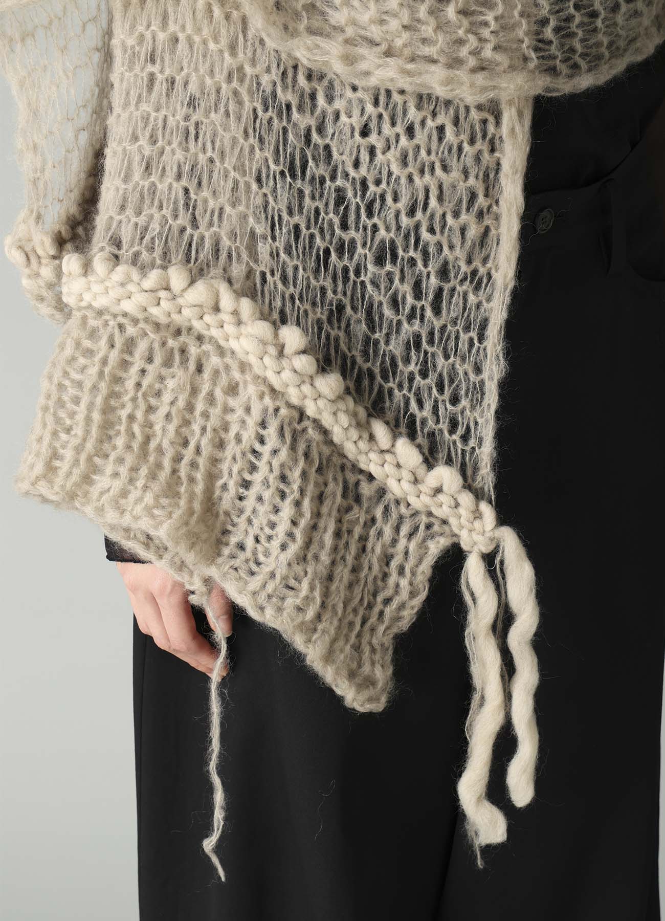DIAN3 KNITTED STOLE