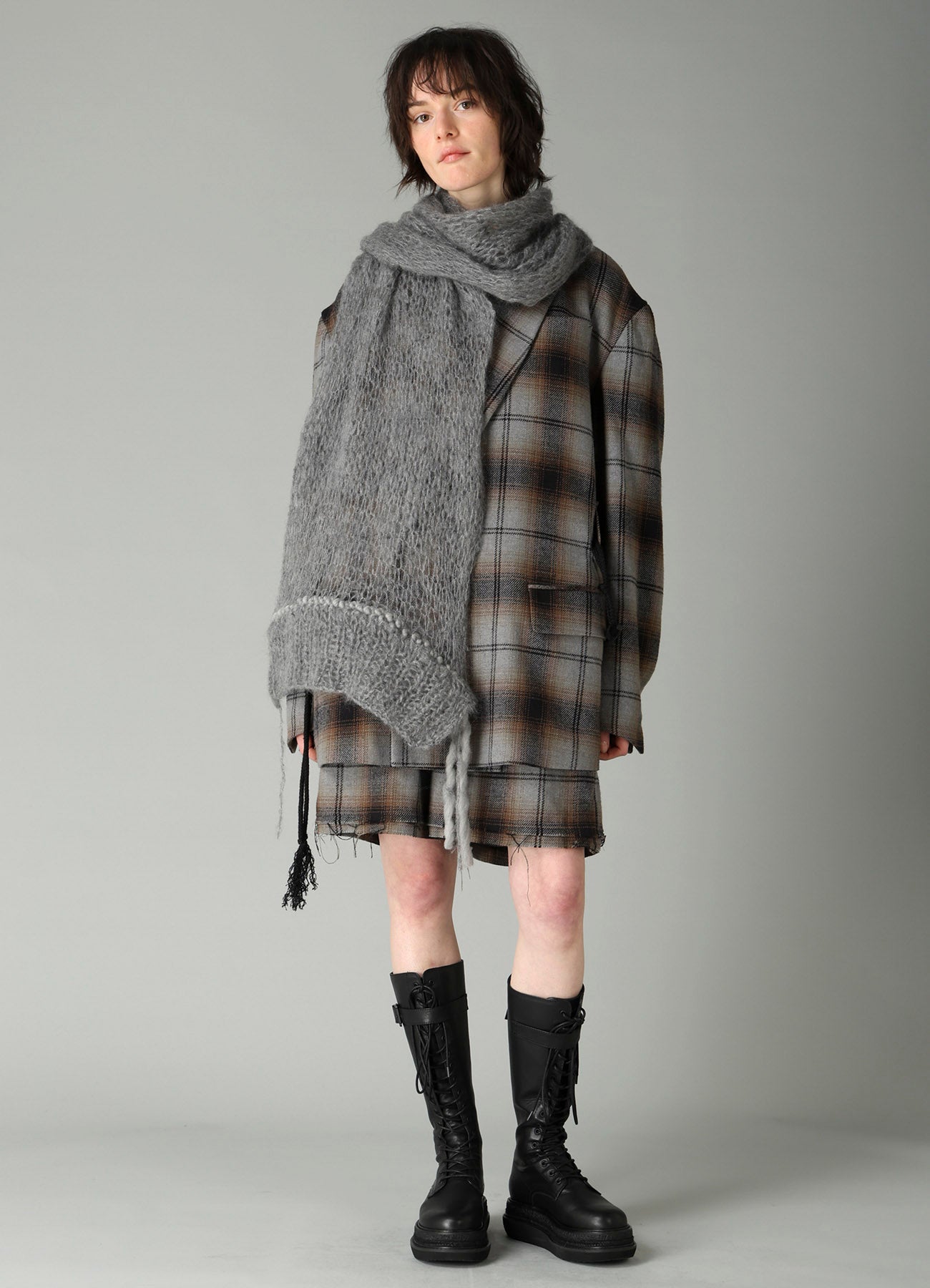 DIAN3 KNITTED STOLE