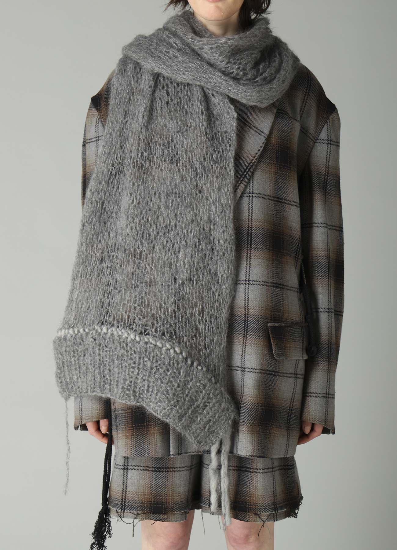 Yohji Yamamoto ストール グレー&ブルー DIAN3 KNITTED STOLE – THE SHOP YOHJI YAMAMOTO