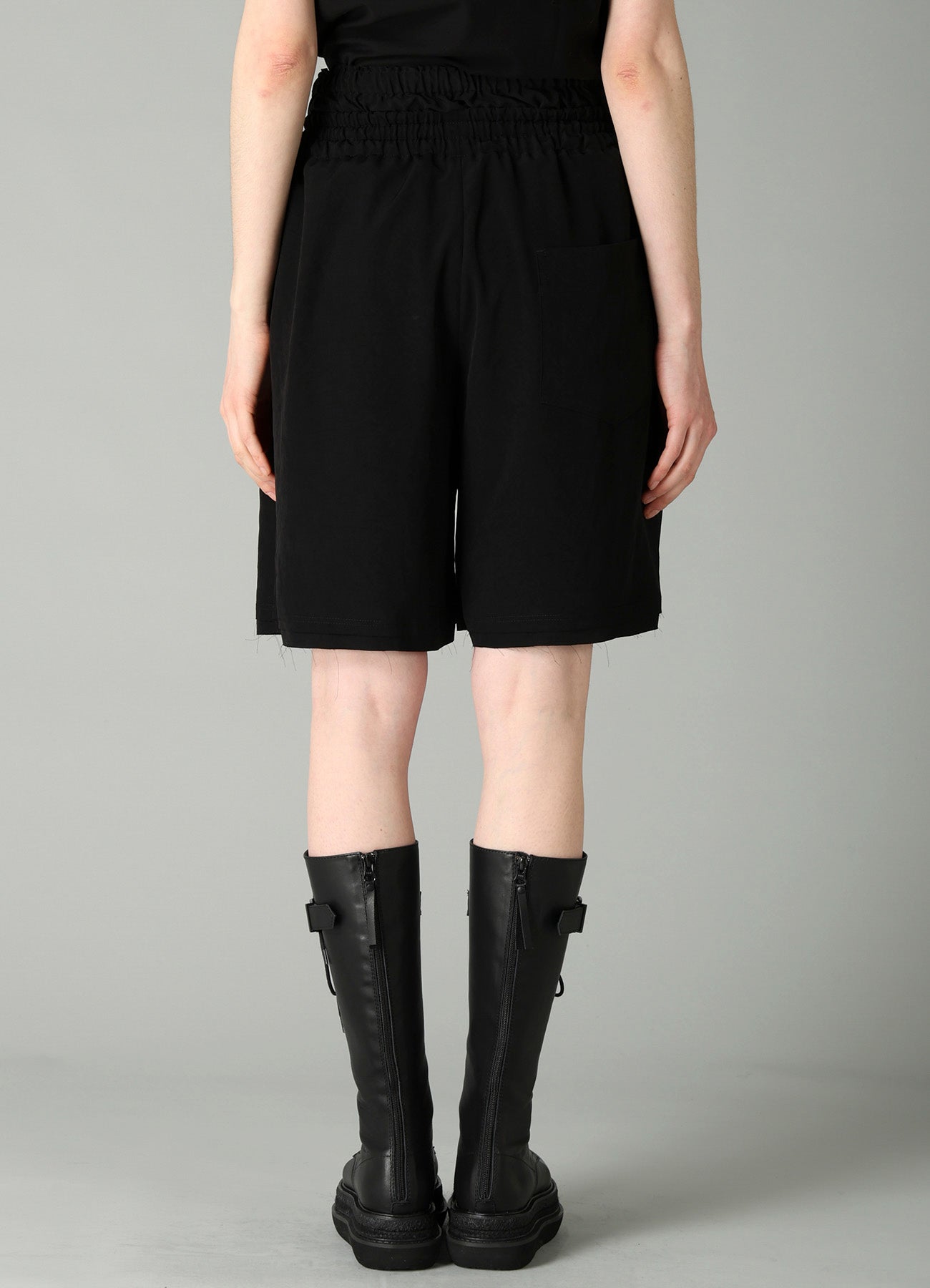Ta/Pe CREPE DE CHINE DOUBLE WAIST SHORT PANTS