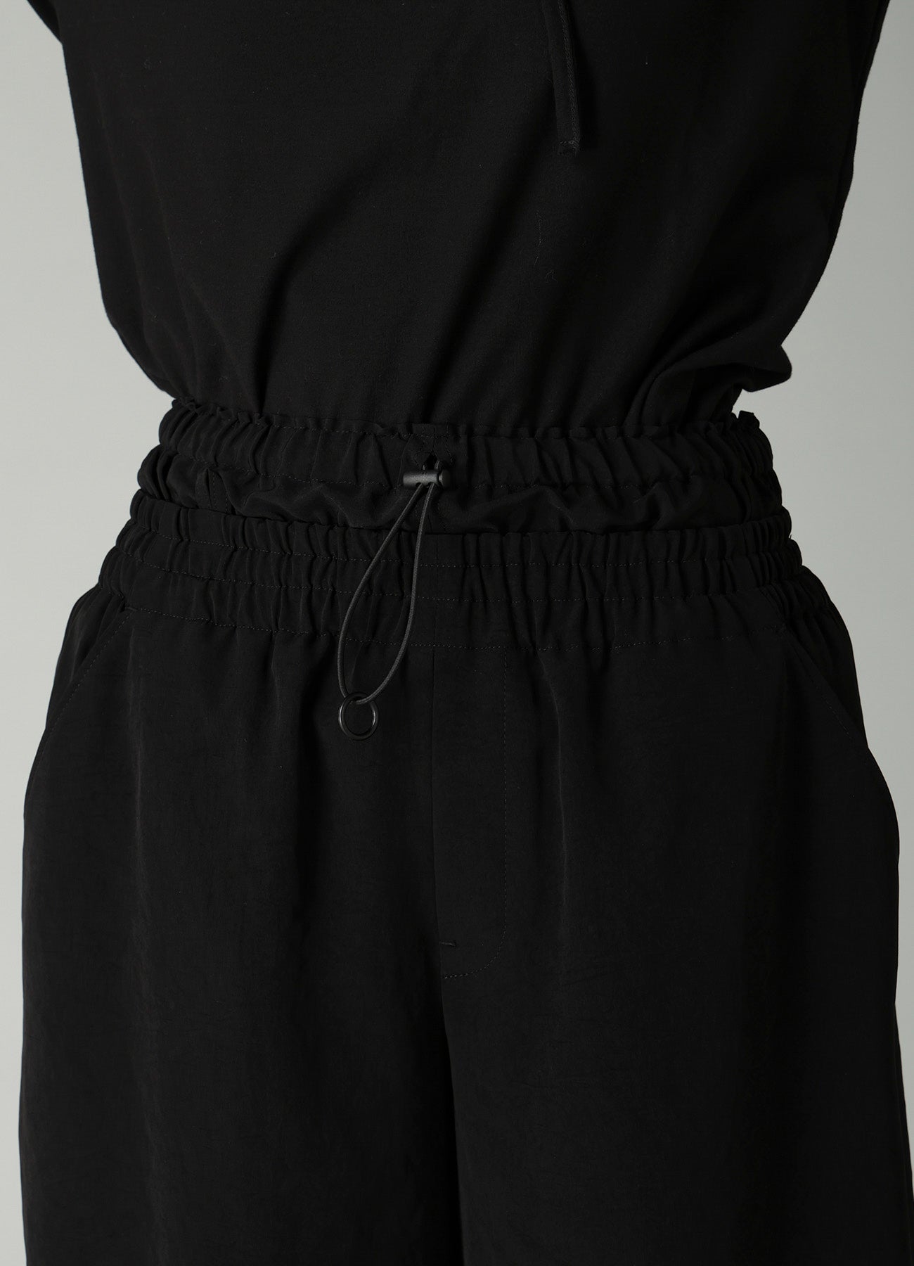 Ta/Pe CREPE DE CHINE DOUBLE WAIST SHORT PANTS