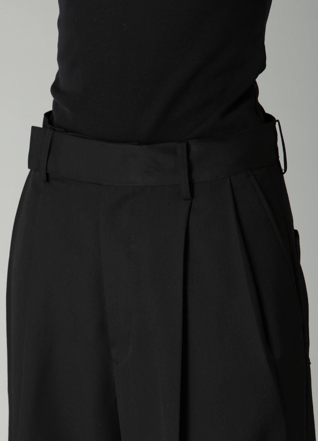 GABARDINE 2 TUCKS BAGGY PANTS – THE SHOP YOHJI YAMAMOTO