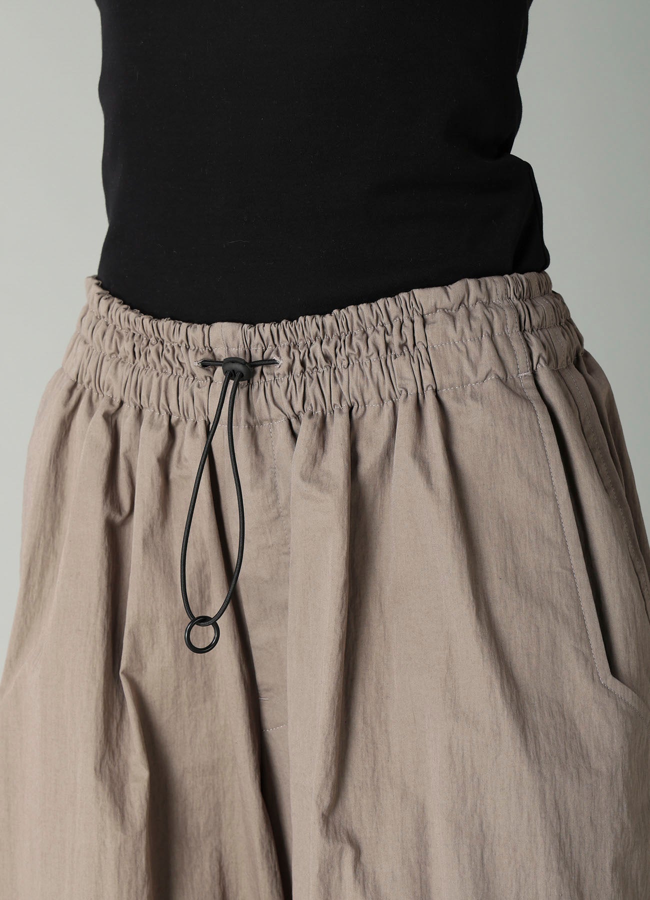 C/Ny WEATHER PARACHUTE PANTS