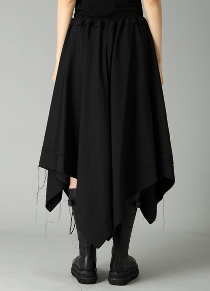 GABARDINE ASYMMETRIC MOVING SKIRT