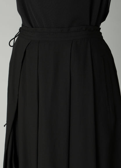 CELLULOSE POPLIN UNBALANCED TUCK SKIRT