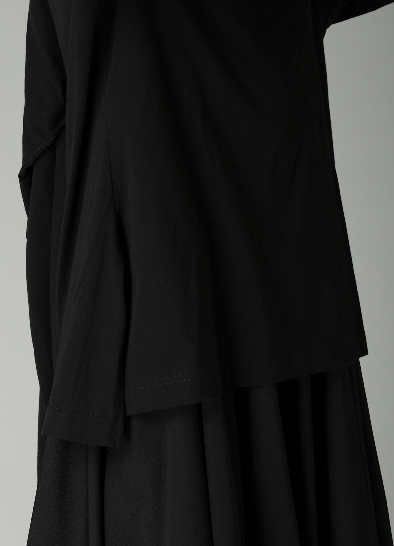 COTTON SINGLE JERSEY BACKSIDE DRAPE DETAIL T