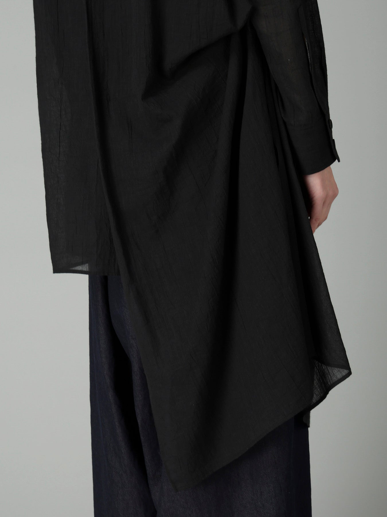 C/Li CATCH WASHER TUCK&DRAPE BLOUSE