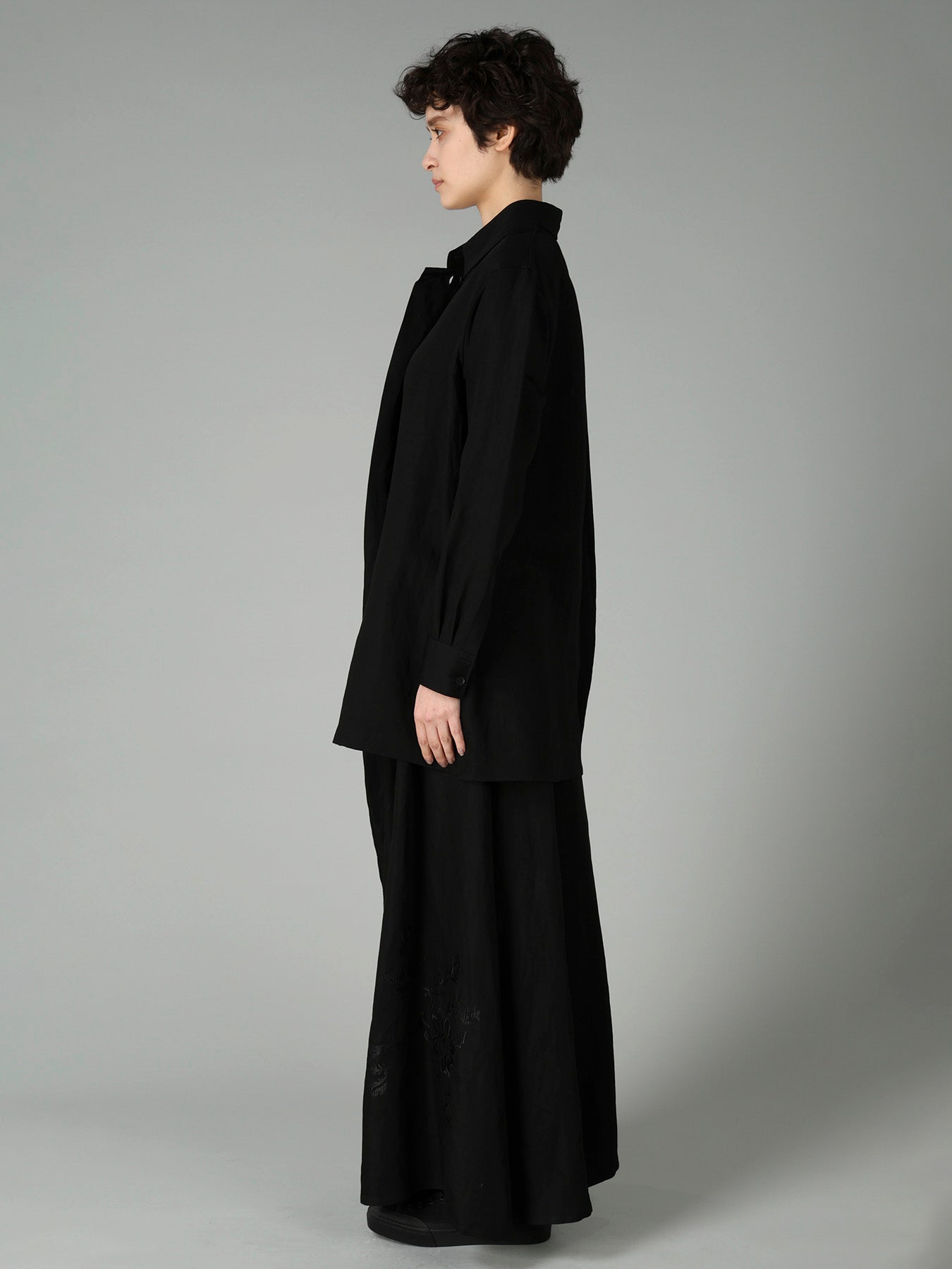 Li/Cu TWILL TUCK&DRAPE BLOUSE