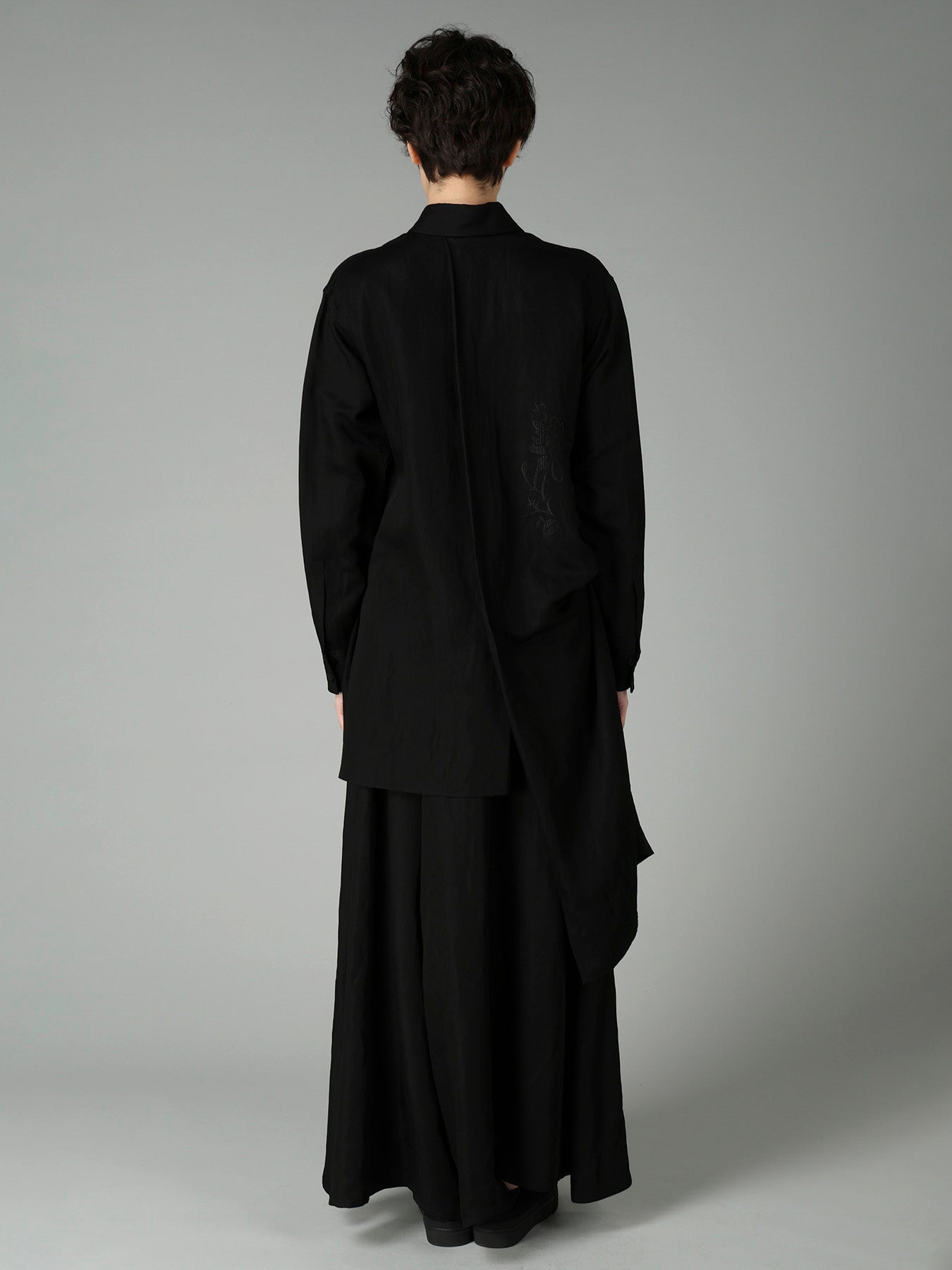 Li/Cu TWILL TUCK&DRAPE BLOUSE