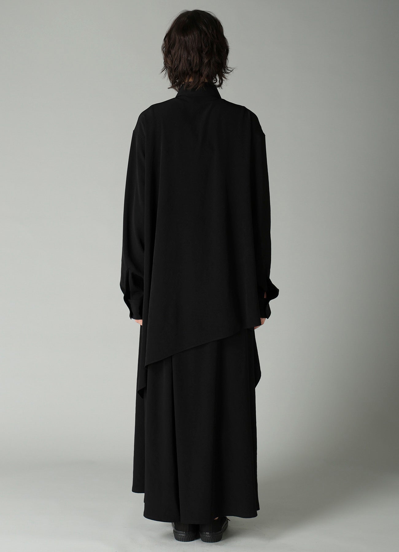 Ta/Pe CREPE DE CHINE R LONG ASYMMETRIC BLOUSE