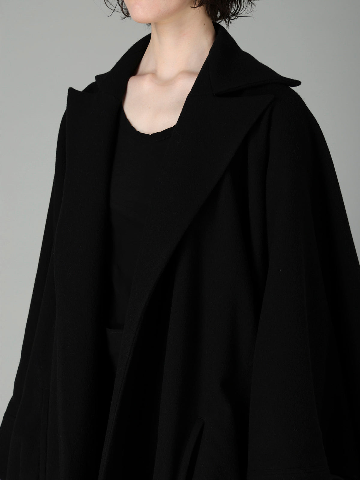 AIRY MOSSER CUFFS POINT COAT