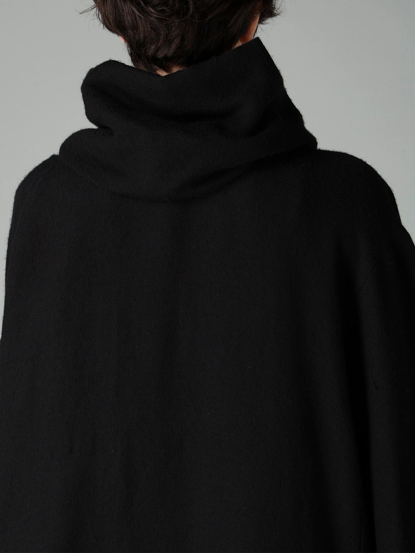 SOFT WOOL STOLE DETAIL COAT