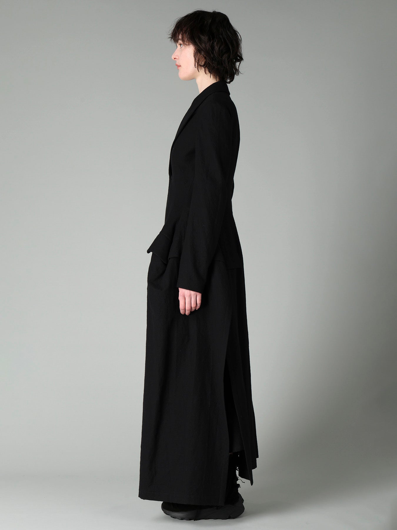 MILLED GABARDINE PEAKED FLARE LONG COAT