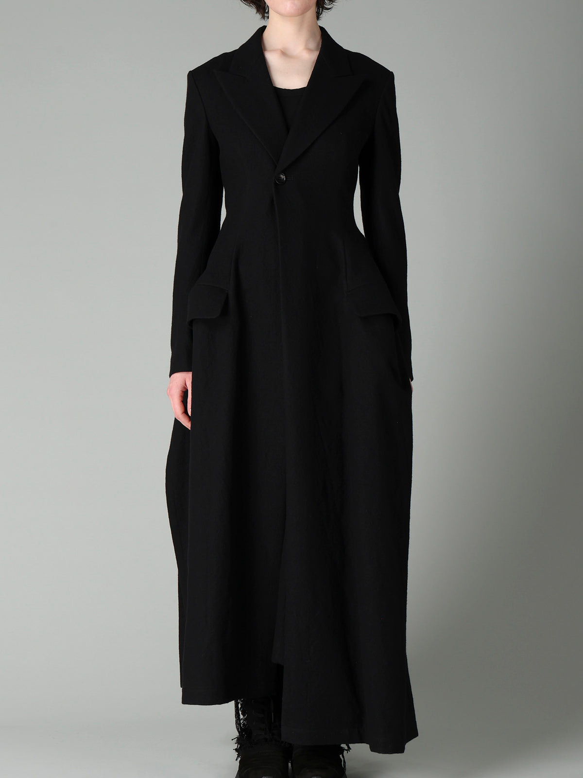 MILLED GABARDINE PEAKED FLARE LONG COAT